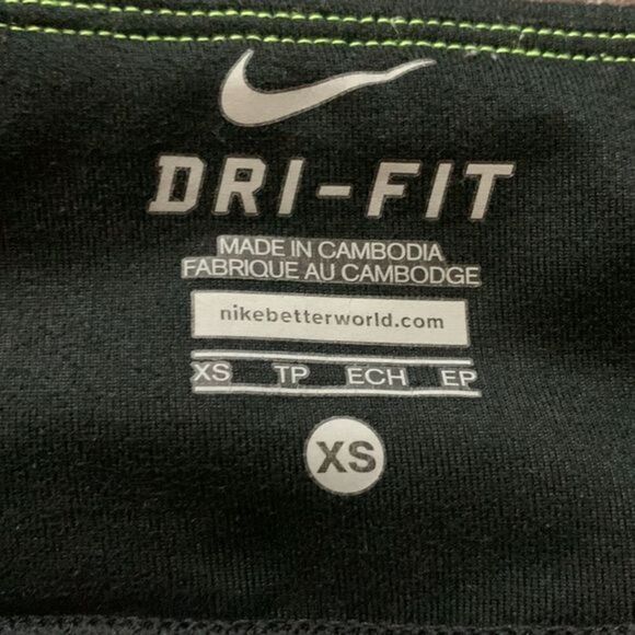Nike Dri-Fit Black & White Cropped Athletic Leggings - Picture 8 of 8